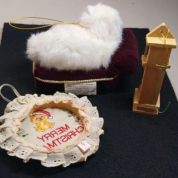 Cat Ornament 2004 Fancy Feast Merry Christmas Hoop and Mouse in  clock - Picture 5 of 6